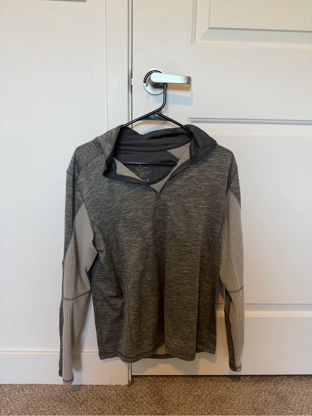 Men's Quarter-Zip Performance Long Sleeve - Gray